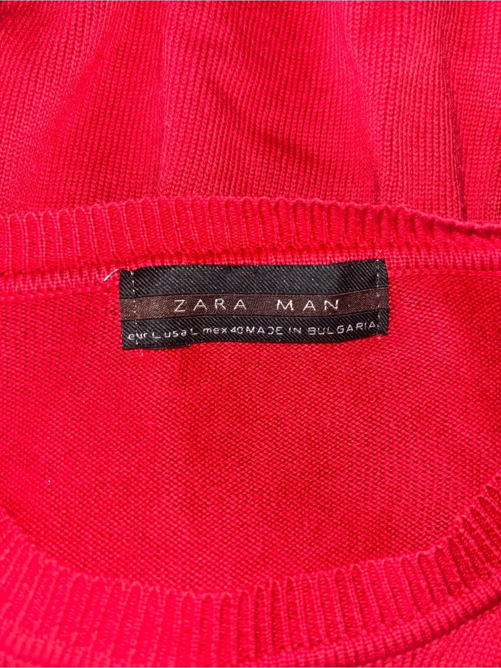 Zara Man red long sleeve lightweight sweater size L